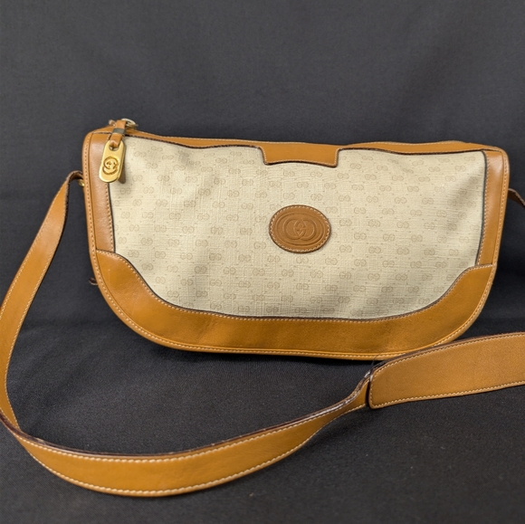 Vintage Gucci Tan and Cream Women's Shoulder Bag - Picture 3 of 16